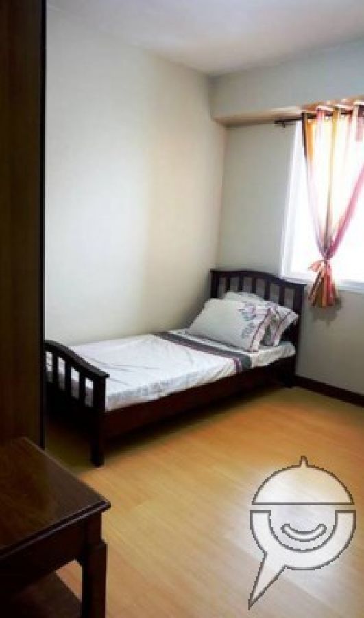"2 BR Condo for rent at Woodcrest Residences in Guadalupe, Cebu City"07