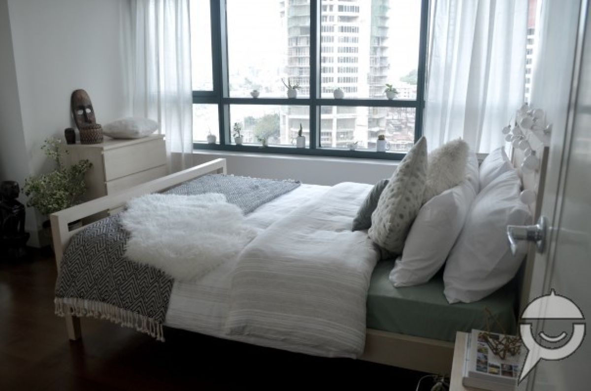 One bedroom condo for rent in Edades Rockwell Makati05