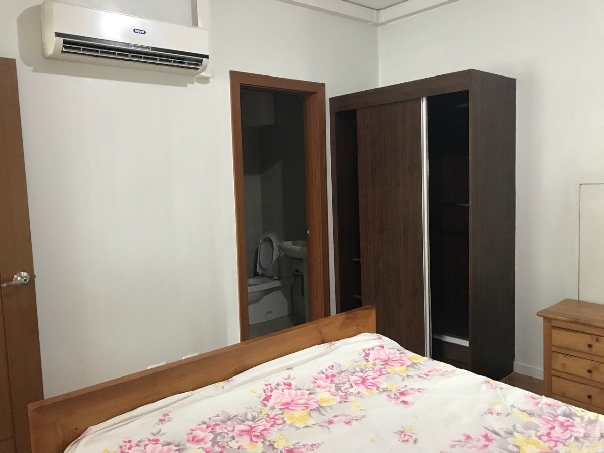 "2 Bedroom Condominium for Rent in Eton Residences, Makati City"03