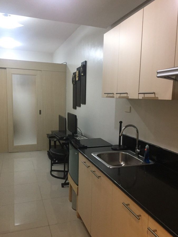 Fully Furnished 1 Bedroom Blue Residences Katipunan For Rent06