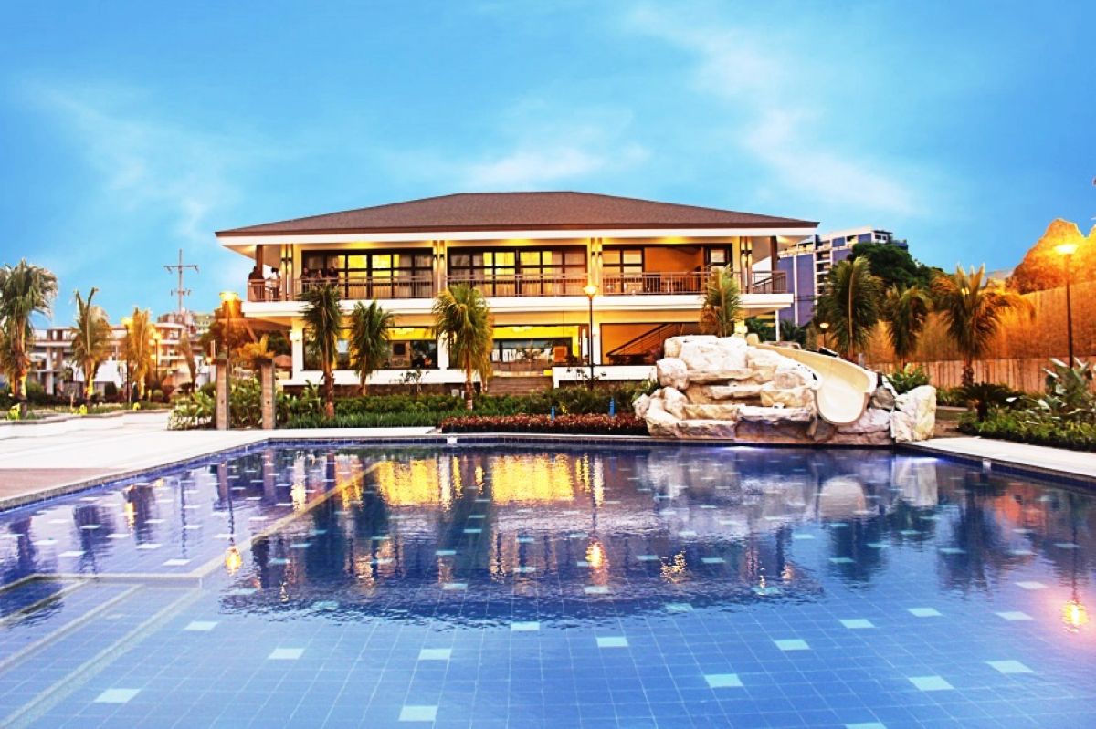 NEW Condo For Rent 2 Bedroom Zinnia Towers Quezon City04