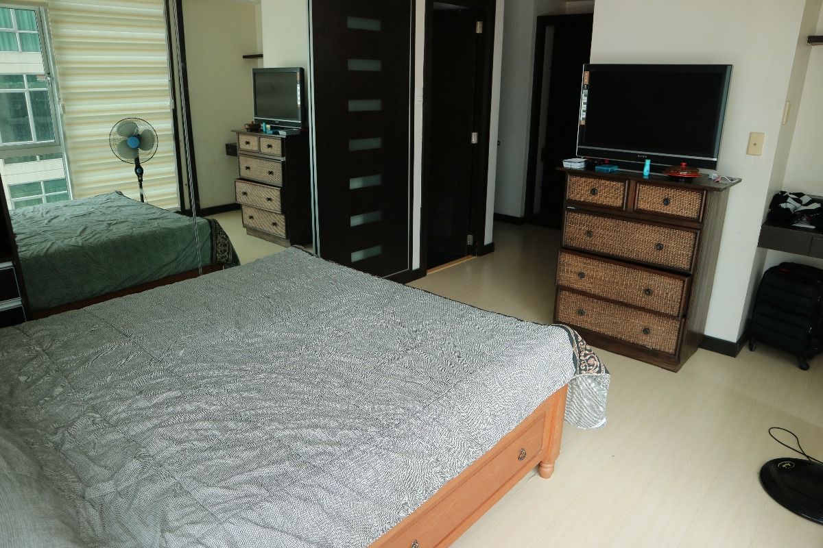3 bedroom Unit For Lease in Bonifacio Global City09