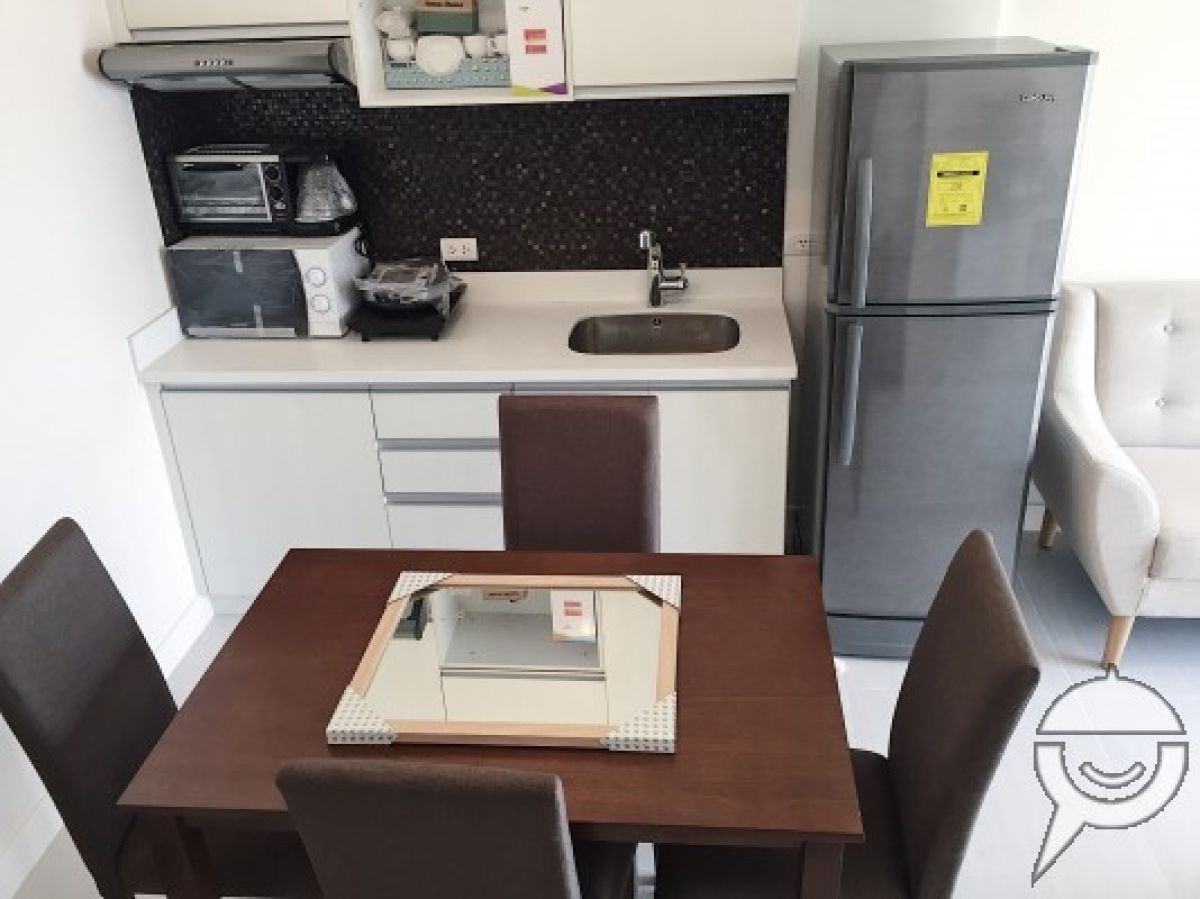 Condo Unit For Rent at Twin Oaks Place Unit 42M06