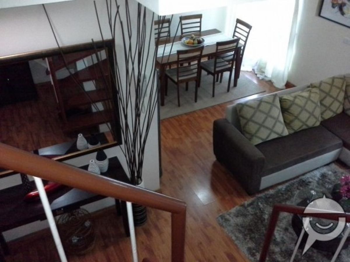 2BR Bilevel Condo Apartment02