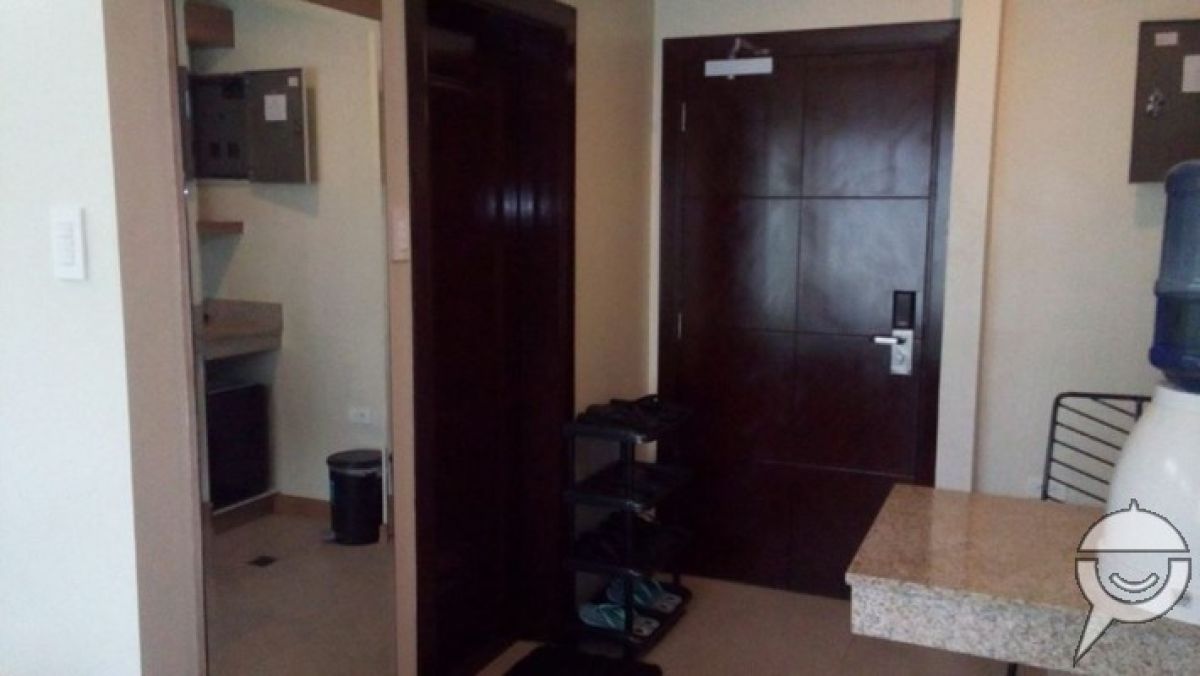 City Suites Condo Semi Furnished03
