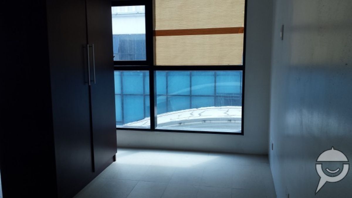 Studio unit in BSA Twin Towers back of Megamall ADB04