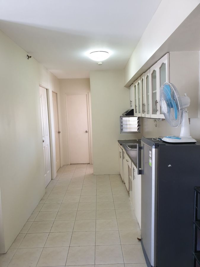 Avida Makati West Tower2 Condo 53sqm Corner Unit with Balcony for rent04