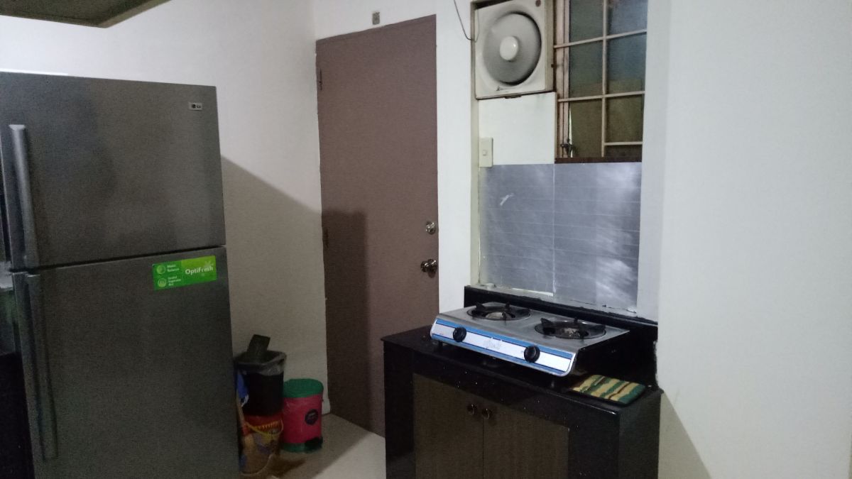 3 bedroom with large space for rent03