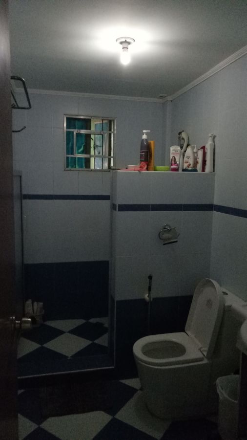 3 bedroom with large space for rent06