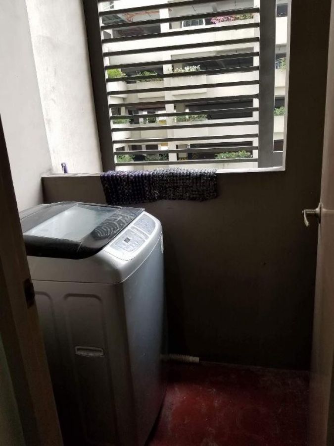SEMI FURNISHED 2BR/2TB Condo near St. Luke’s QC05