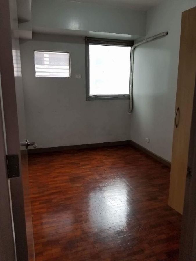 SEMI FURNISHED 2BR/2TB Condo near St. Luke’s QC09