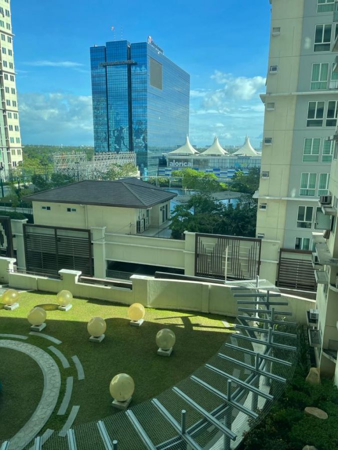 Semi Furnished 3 Bedroom Unit For Rent in San Lorenzo Place02