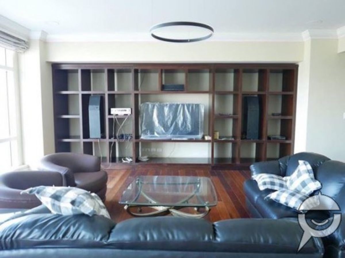 One Roxas Triangle For Rent 3 Bedroom and 4 Bedroom for rent03
