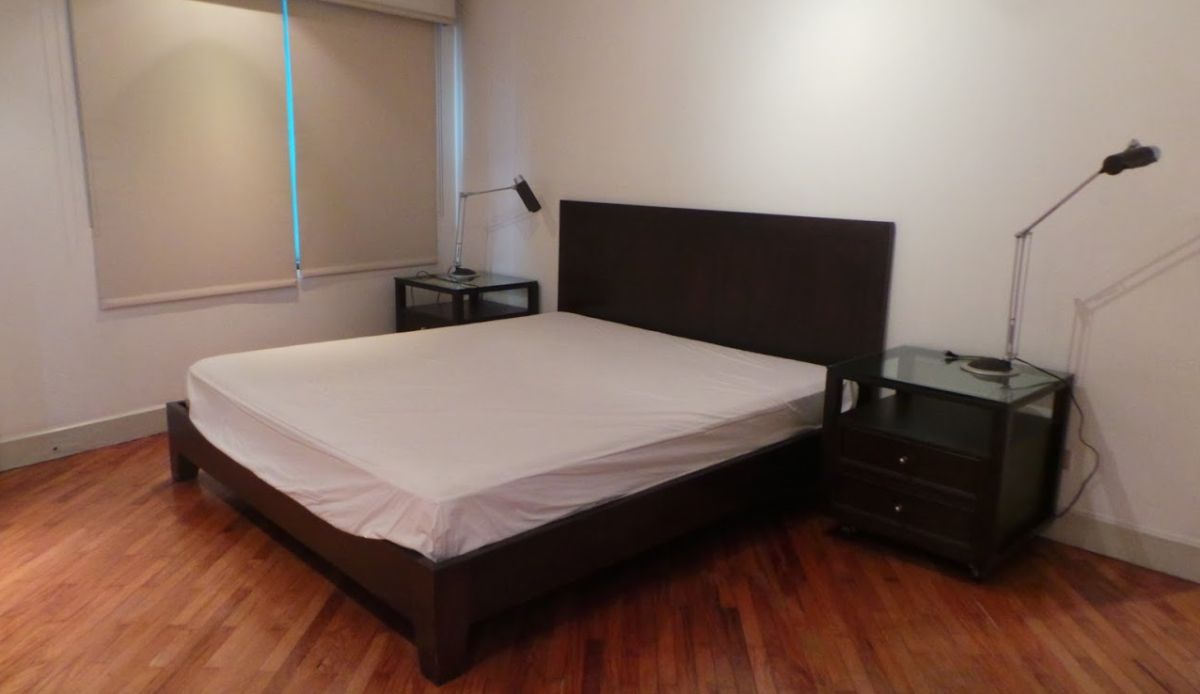 2 Bedroom Amorsolo Rockwell Unit For Rent ARN Realty Bambi Gabriel Narciso04