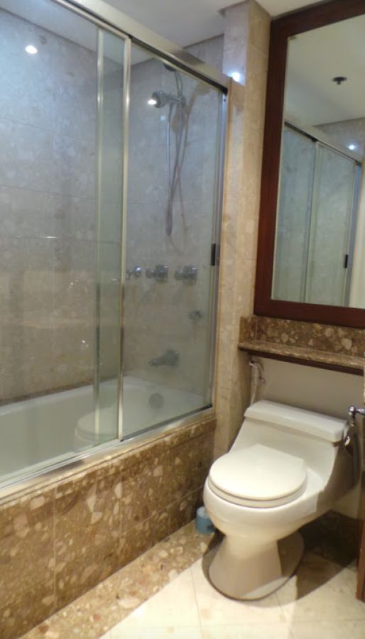 2 Bedroom Amorsolo Rockwell Unit For Rent ARN Realty Bambi Gabriel Narciso07