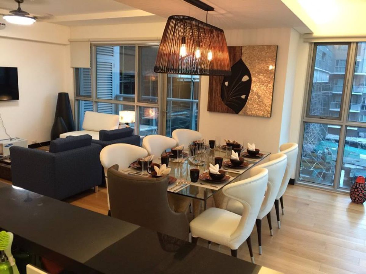 "Jasmine Tower at One Serendra, 2 Bedroom, Furnished w Parking, 130sqm"05