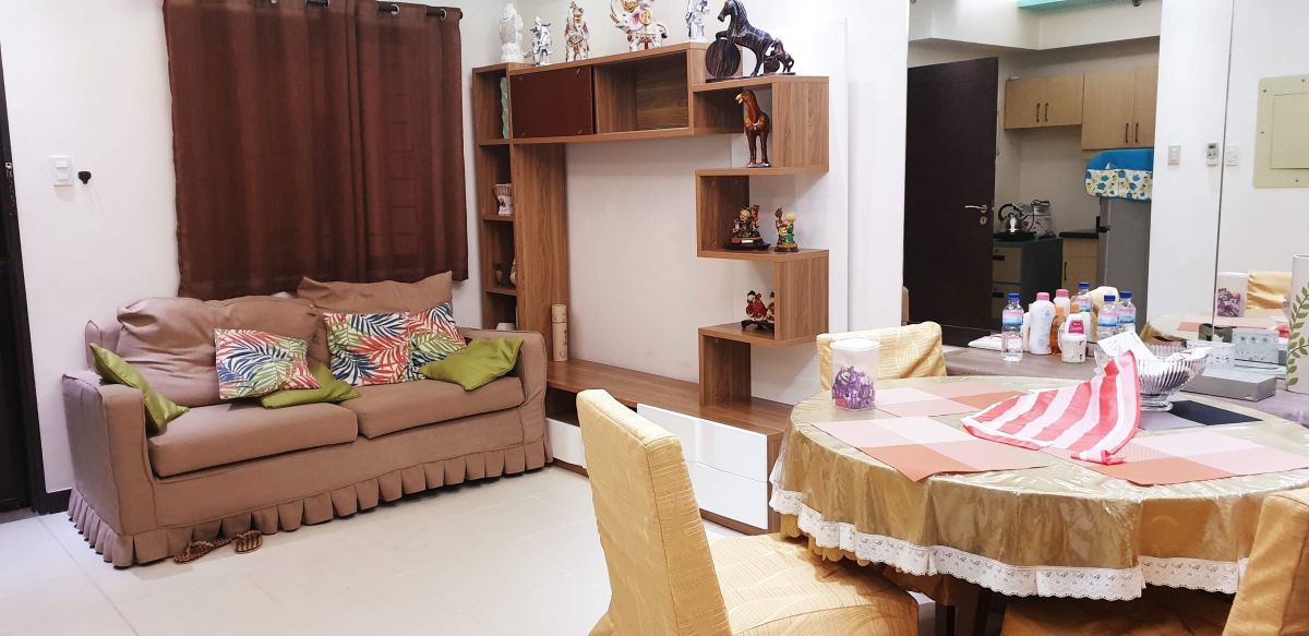 "Furnished 2 Bedroom unit for rent in Arista Place, Parañaque City"03
