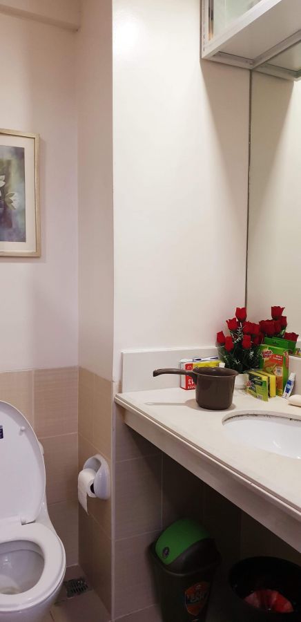 "Furnished 2 Bedroom unit for rent in Arista Place, Parañaque City"07