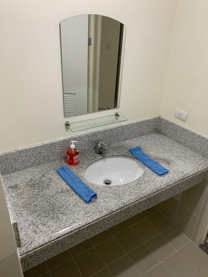 2 BR @ Lumiere Residences06