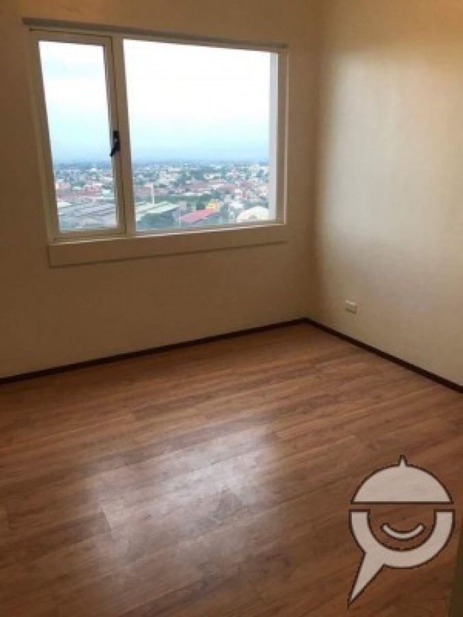 69 sqm 2 Bedrooms Condo unit at Circulo Verde04