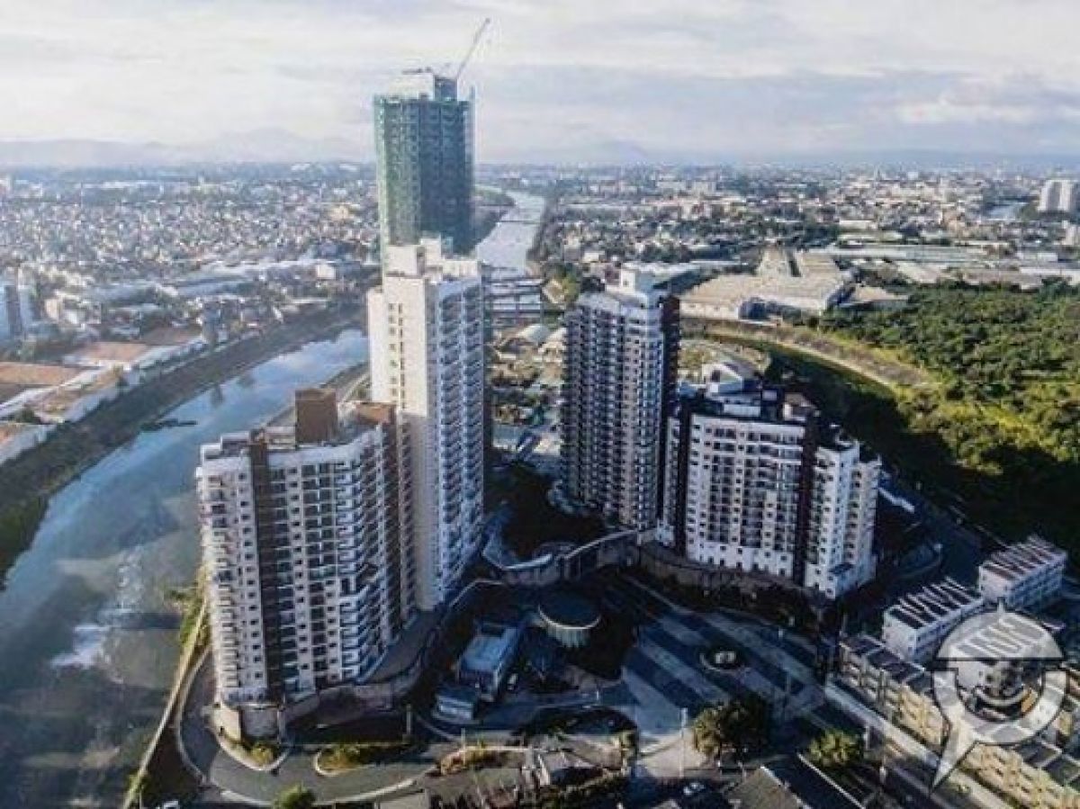 69 sqm 2 Bedrooms Condo unit at Circulo Verde08