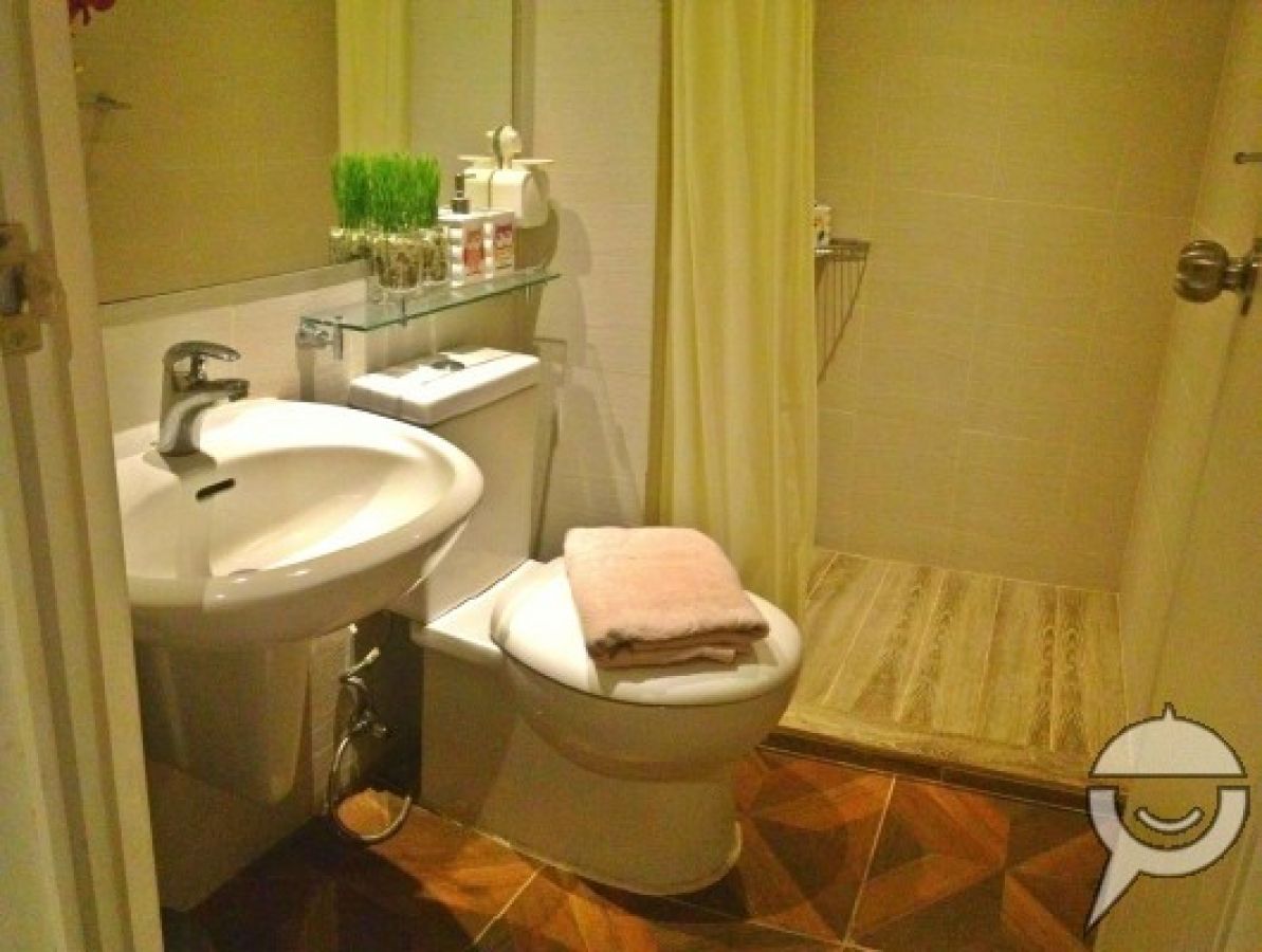 1 Bedroom Condominium Unit For Rent in Azure Urban Resort Residences05