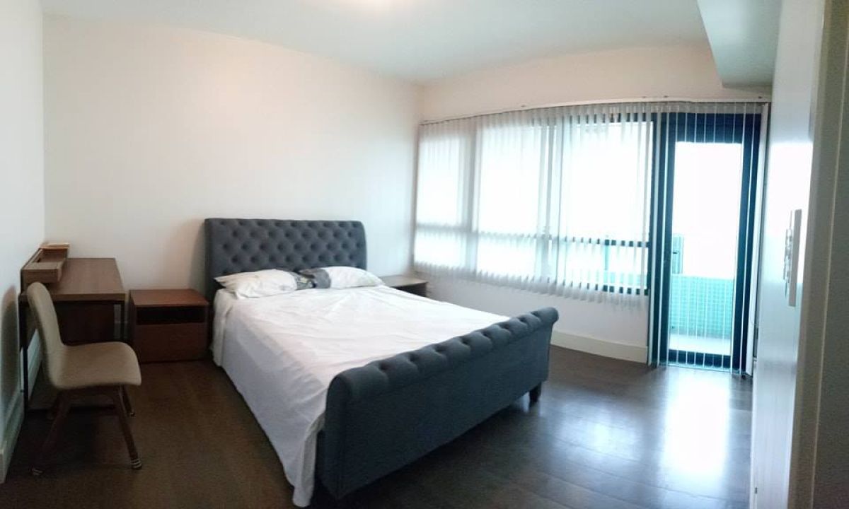 "2 Bedroom Condominium for Rent in Rockwell, Makati City"07