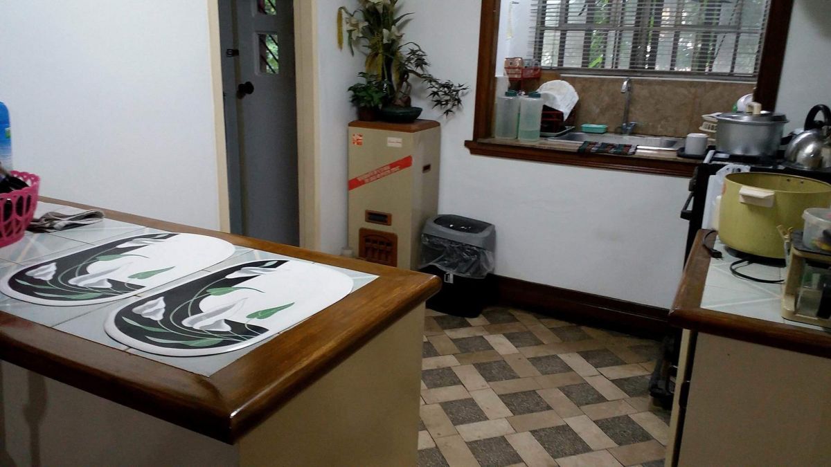 "Fully Furnished 2-Bedroom Condo in Makati, for Rent!"03