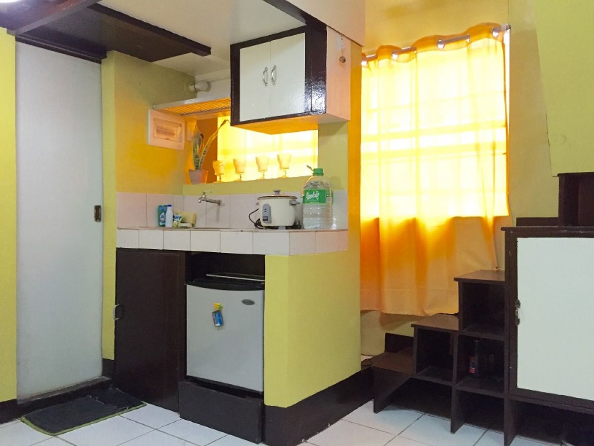 Condo Unit NearArellano- San Beda - Holy Spirit - CEU - San Sebastian - TIP - Un02
