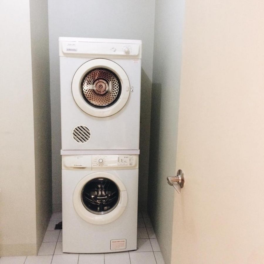 "Narra Tower at One Serendra, 3 Bedroom, Furnished w Balcony, 200 sqm"06