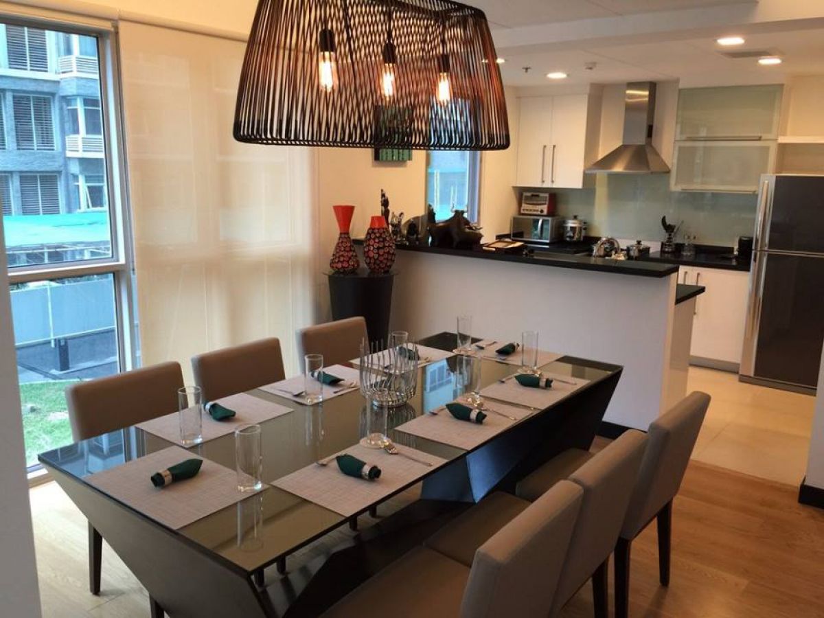 "West Tower at One Serendra, 1 Bedroom, Furnished w Parking, 86 sqm"02