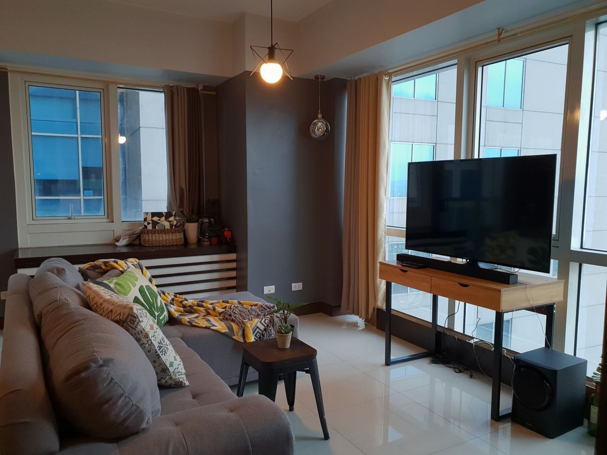 Condo for Rent in Eastwood City 1Bedroom  by Cloverphsuites with Internet WIFI02