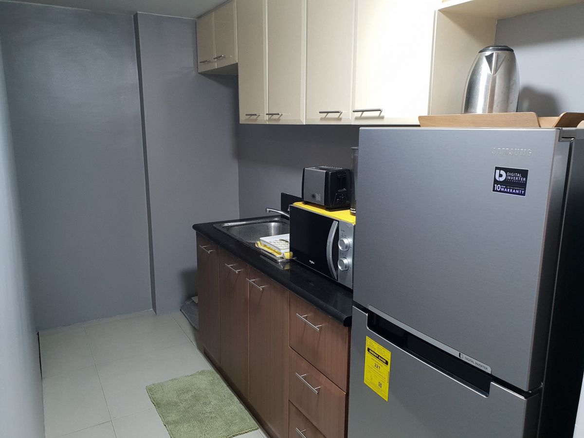 Condo for Rent in Eastwood City 1Bedroom  by Cloverphsuites with Internet WIFI06
