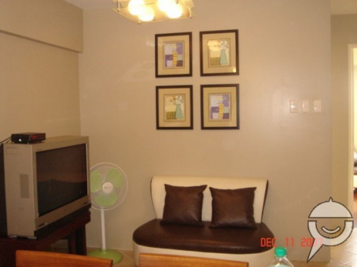 2BR furnished condo with amenities05