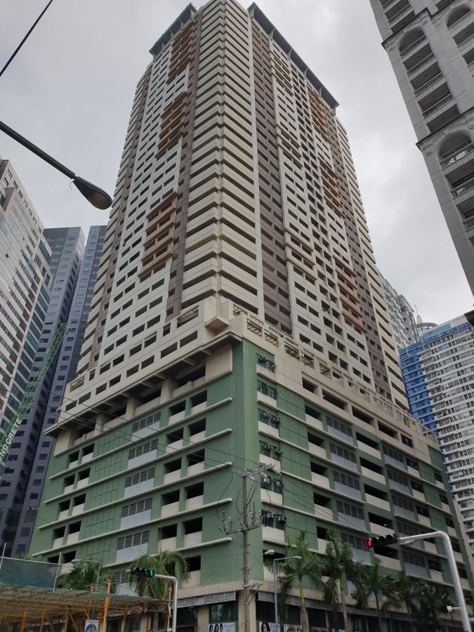 3BR Condo Unit with Nice View of City inside Ortigas center03