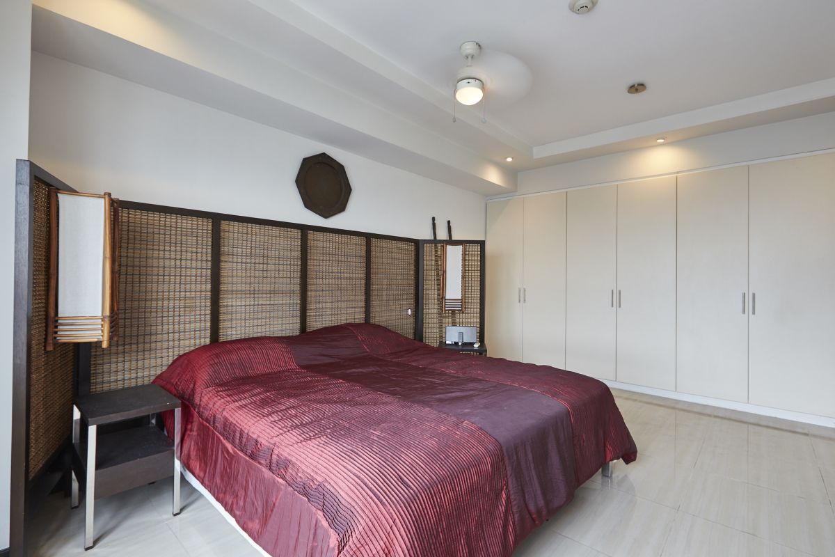 "3BR Fully-furnished Condominium Unit for Rent at The Residences at Greenbelt, Le"08