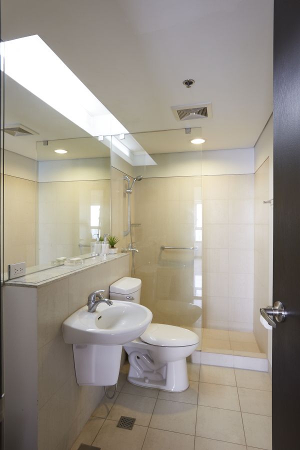 "3BR Fully-furnished Condominium Unit for Rent at The Residences at Greenbelt, Le"09