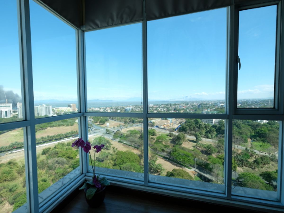 2 Bedroom Penthouse Corner Unit at La Vie Flats Alabang03