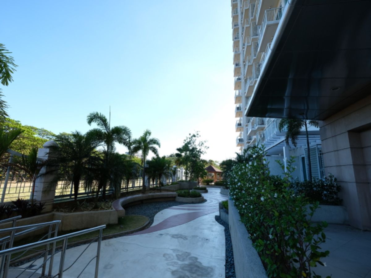 2 Bedroom Penthouse Corner Unit at La Vie Flats Alabang06