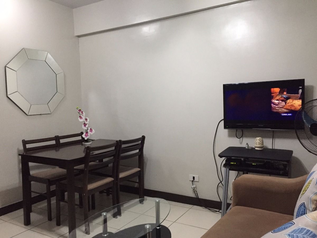 2BR Condo for Rent in Paranaque Siena Park Residences Fully furnished02
