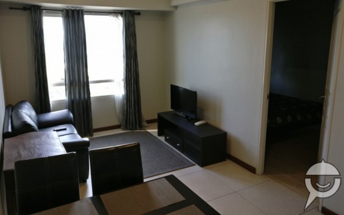 1BR UNIT FOR RENT THE COLUMNS LEGAZPI VILLAGE MAKATI P4800002