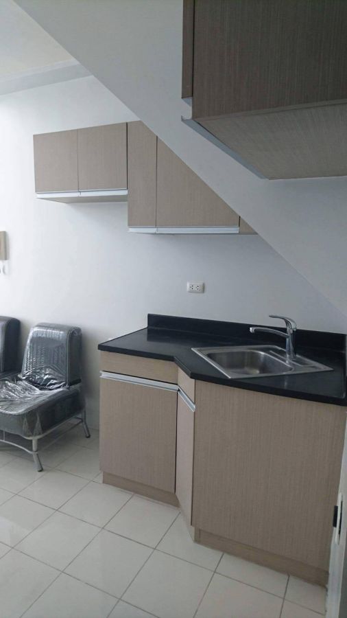 Semi Furnished Condo For Rent at Eton Emerald Loft Ortigas Center Pasig02
