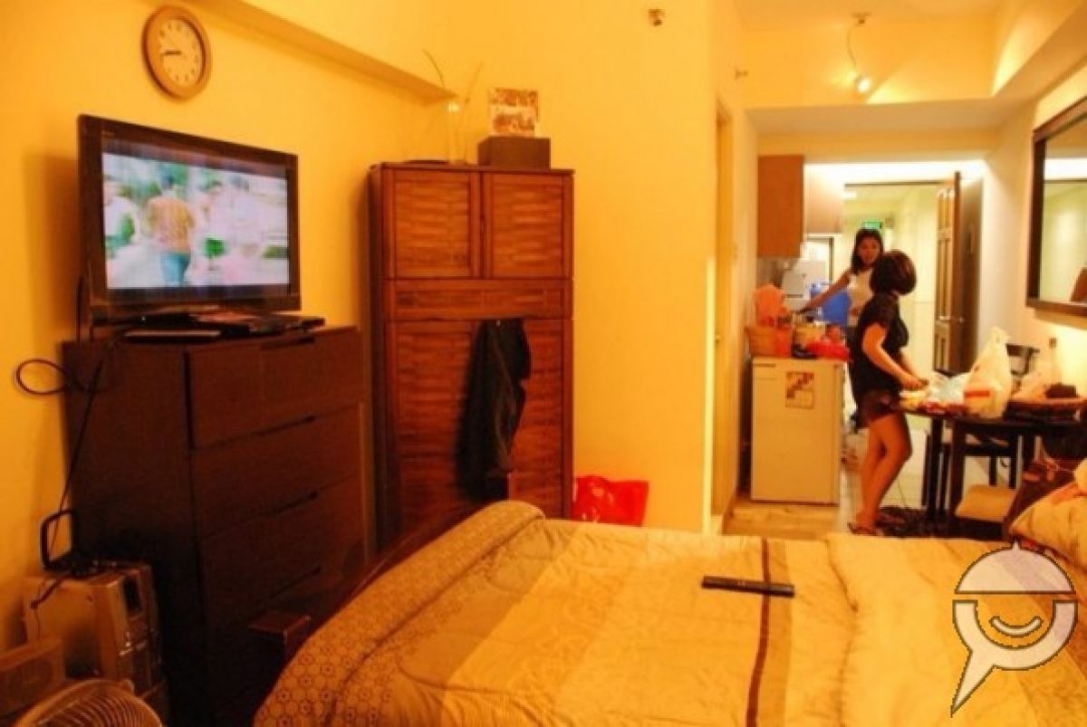 "Studio For Rent at Grand Emerald Tower OrtigasCenter, Pasig City"02