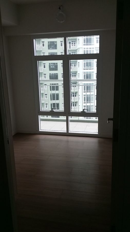 "For Lease: 2BR in Red Oak, Two Serendra, BGC, Taguig City"09