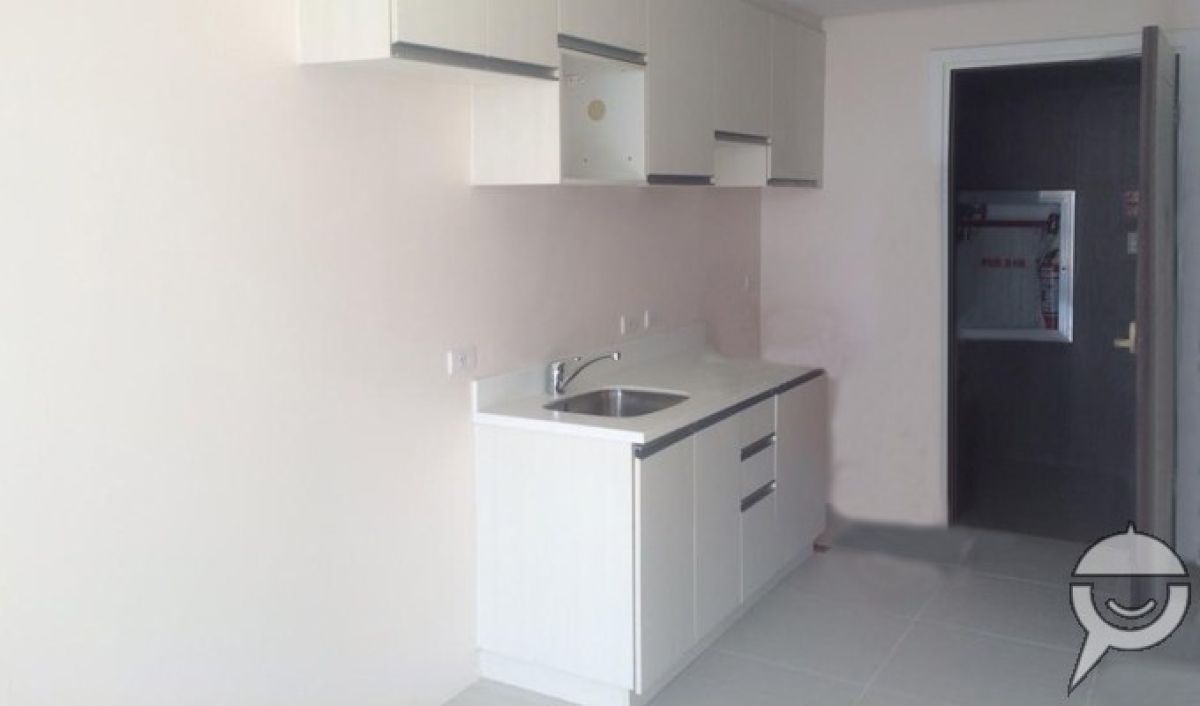 Studio Unit For Rent Twin Oaks Place Mandaluyong05