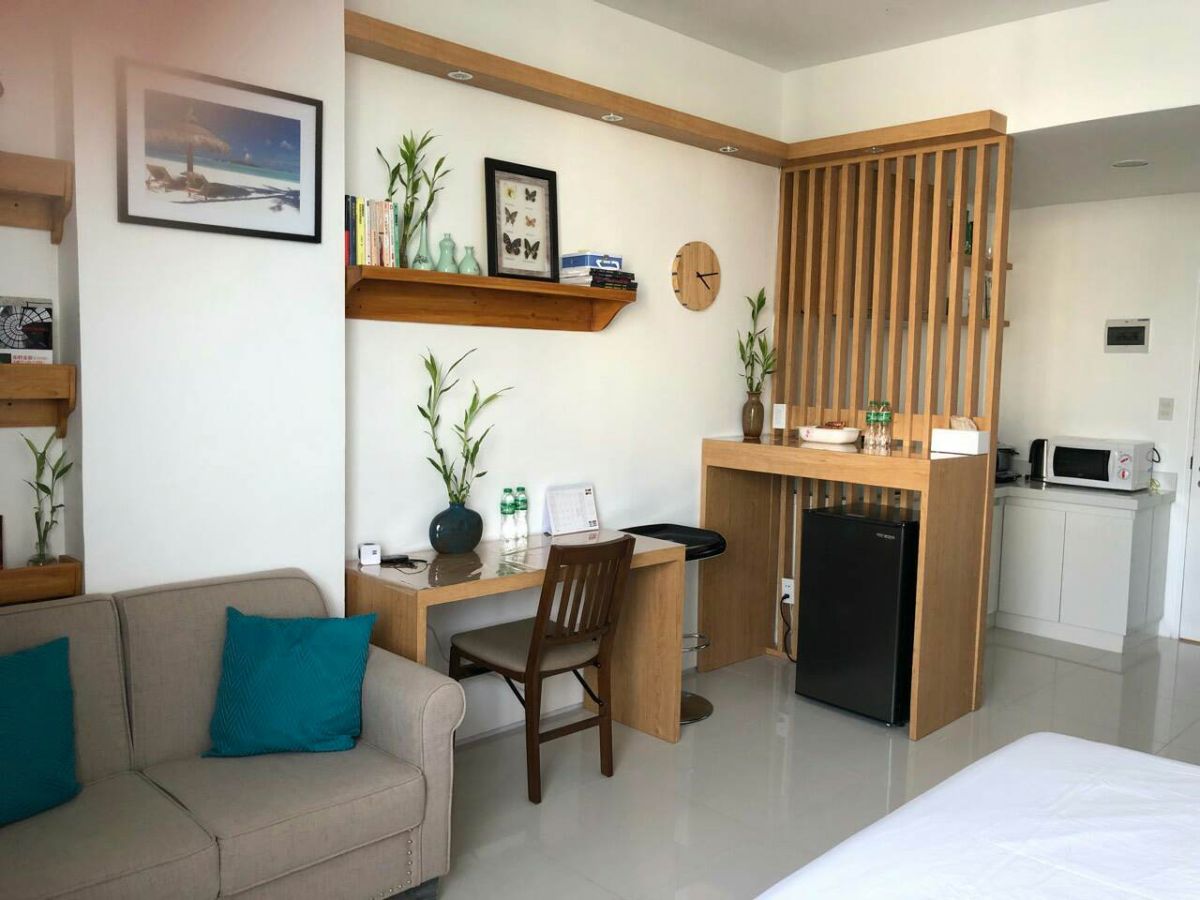 1-studio new and furnished unit in Avenir condo for rent05