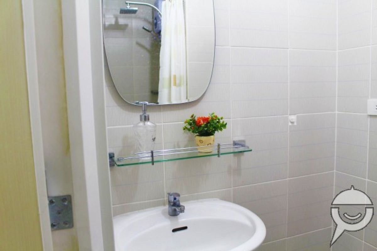 Condo for Rent with Free High Speed Internet in Makati05
