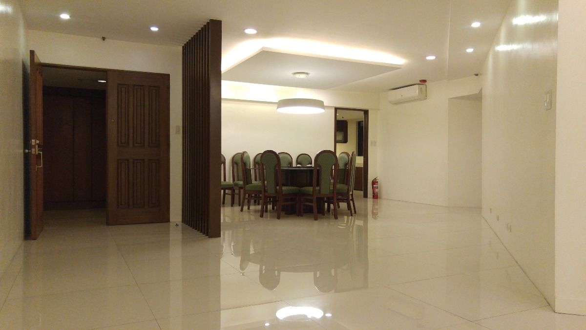 For lease: Renovated 4 bedroom at Ritz Tower Makati02