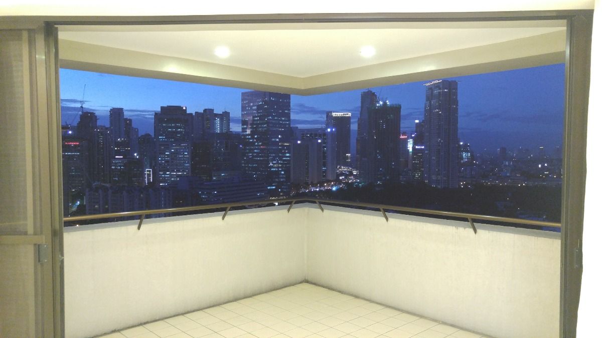 For lease: Renovated 4 bedroom at Ritz Tower Makati06