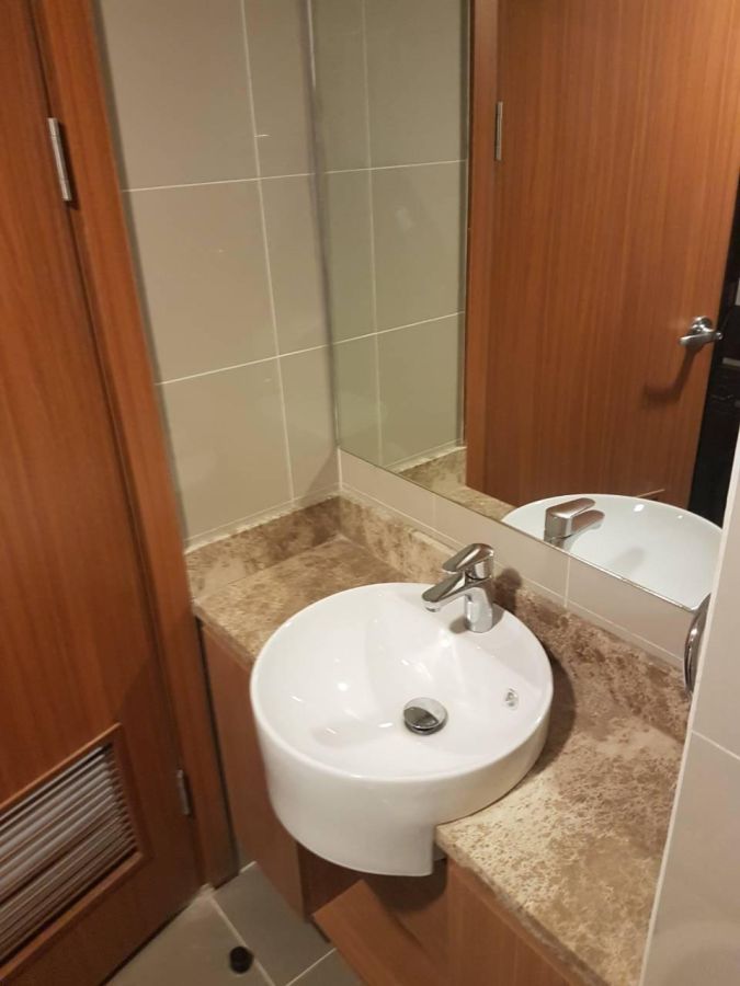 Nice Studio Unit For Rent in Eton Tower Makati Near Greenbelt02